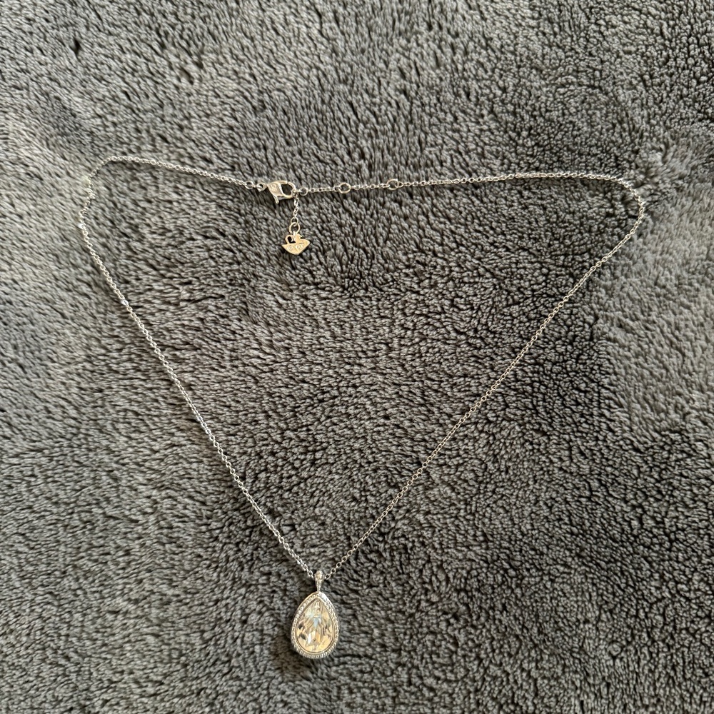 Vintage Rare Swarovski Crystal Clear Teardrop Necklace. - Picture 2 of 8